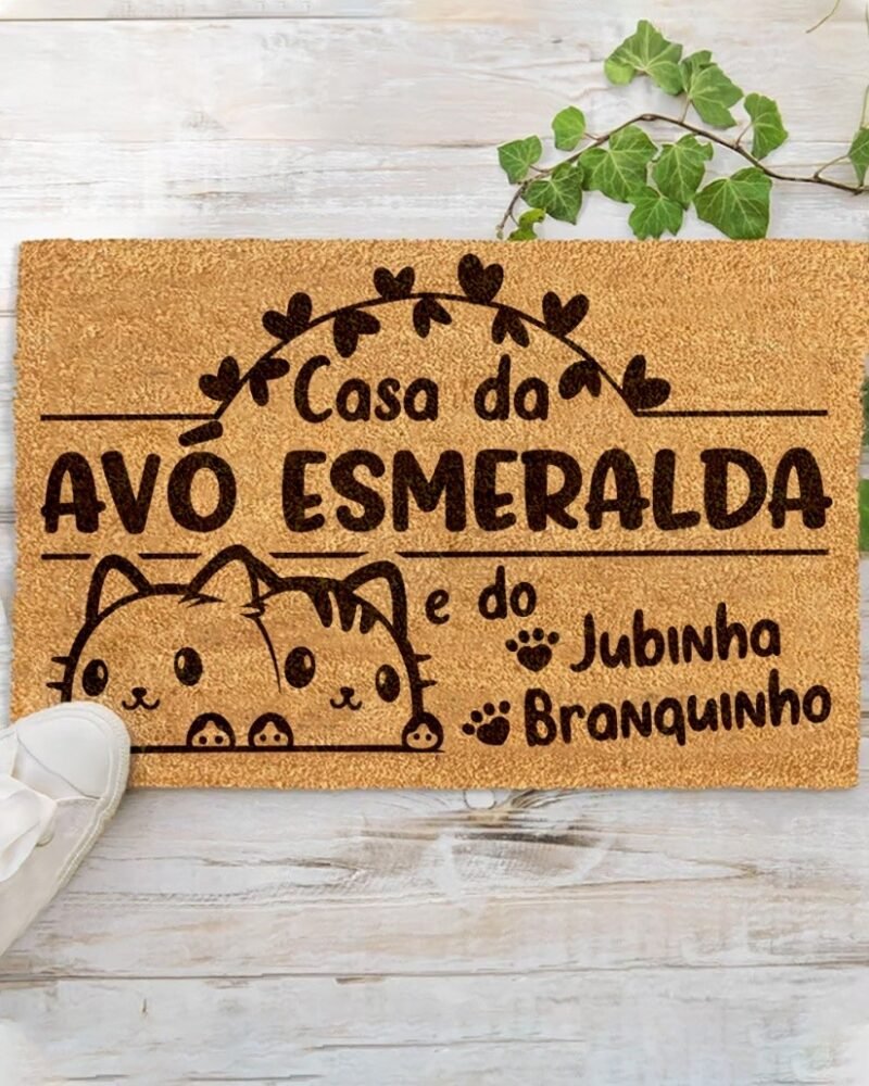 Tapete Avó e Gatinhos